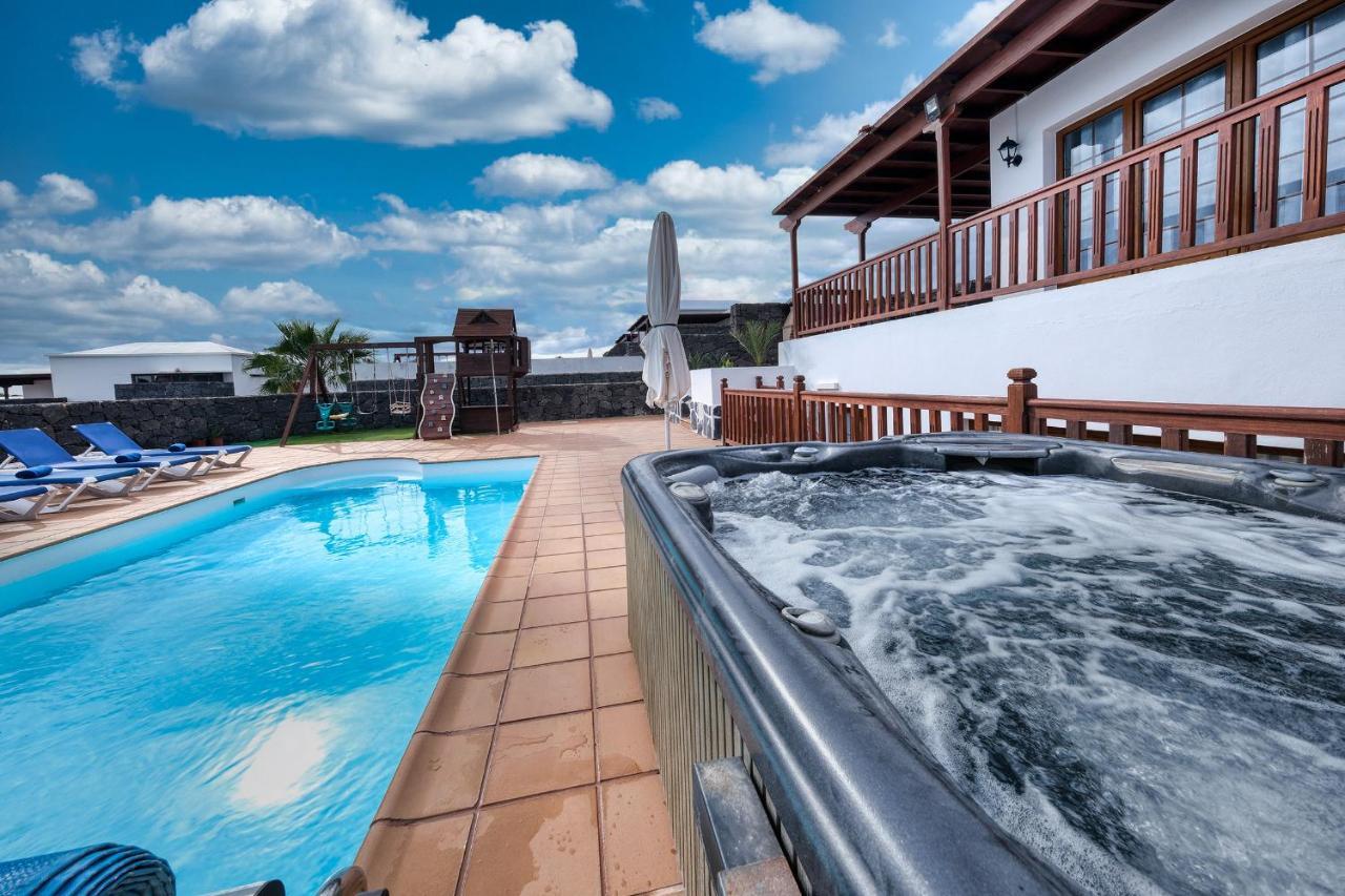 Villa Flavia-Private Pool, Jacuzzi, Sea Views Playa Blanca  Exteriér fotografie